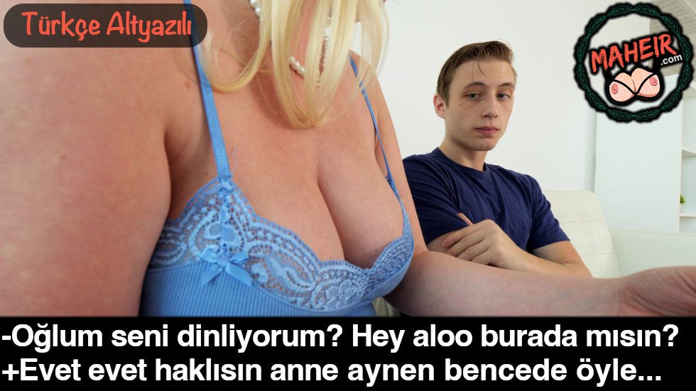 Sapık Oğlan Annesiyle Konuşurken Memelere Bakıp Kaldırıyor